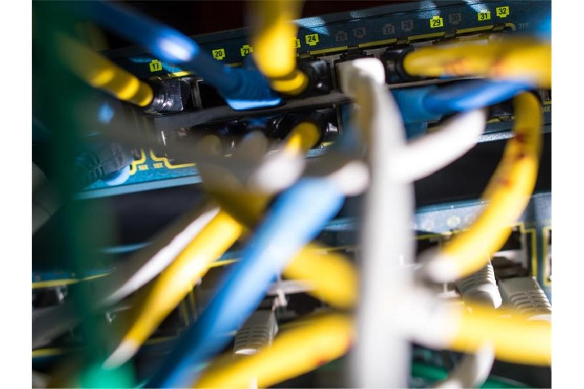 Ermittler zerschlagen Kinderpornografie-Plattform Dem BKA gelingt ein großer Schlag gegen eine Kinderpornografie-Plattform. Foto: Matthias Balk/dpa
