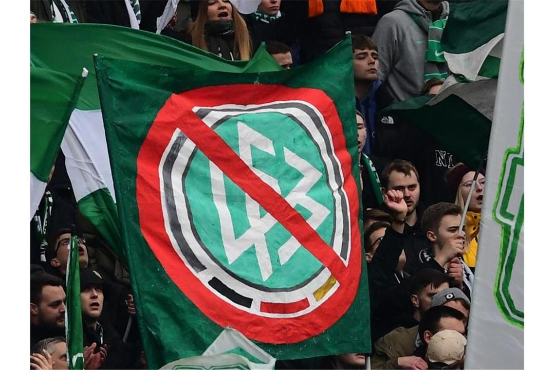 Fanszene macht Druck auf Bundesliga-Fußball