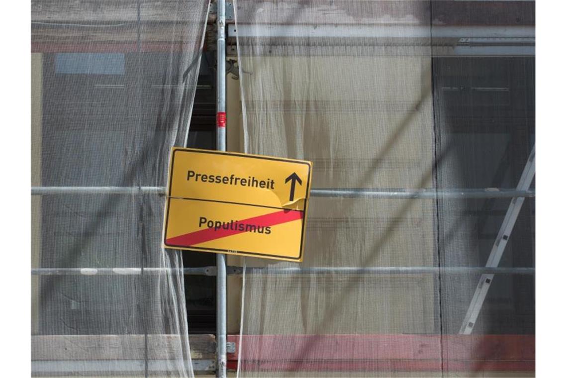 Weniger Deutsche populistisch eingestellt Dem „Populismusbarometer“ zufolge hat die populistische Welle Ende 2018 ihren Höhepunkt erreicht und ist dann „erdrutschartig“ abgeschwellt. Foto: Klaus-Dietmar Gabbert/dpa-Zentralbild/dpa
