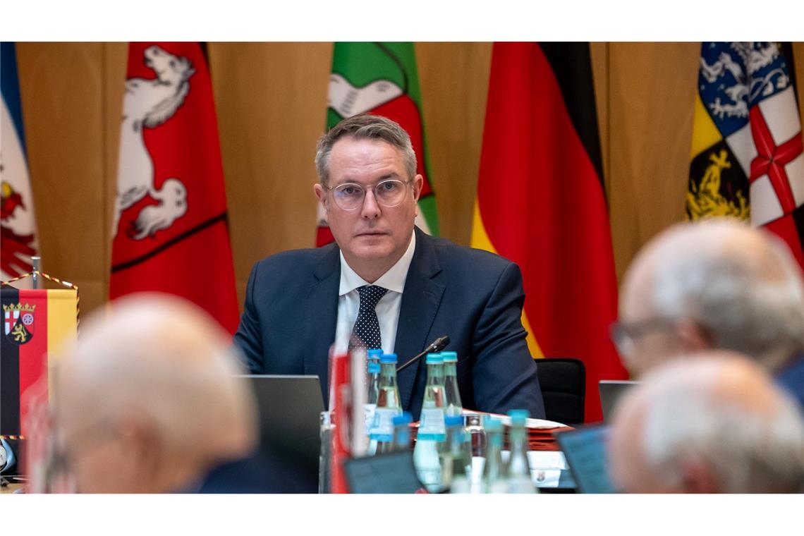 Dem Thema Sicherheit müsse bei der Finanzierung des ÖPNV viel Raum eingeräumt werden, sagte Ministerpräsident Schweitzer.