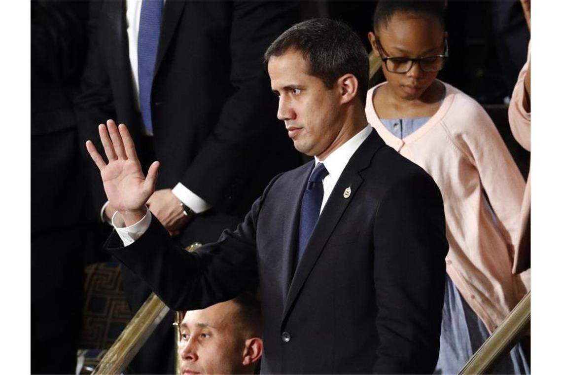 Dem venezolanischen Interimspräsidenten Juan Guaidó sagte Trump bei seiner Ansprache weitere Unterstützung zu. Foto: Patrick Semansky/AP/dpa