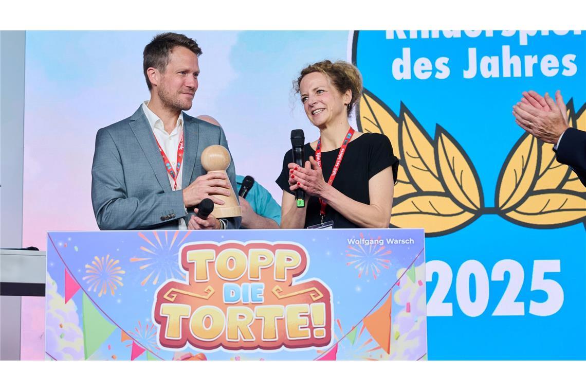 Zusammen zittern: "Bomb Busters" ist "Spiel des Jahres" 2025 Den Preis "Kinderspiel des Jahres" 2025 erhielt "Topp die Torte!" von Wolfgang Warsch.
