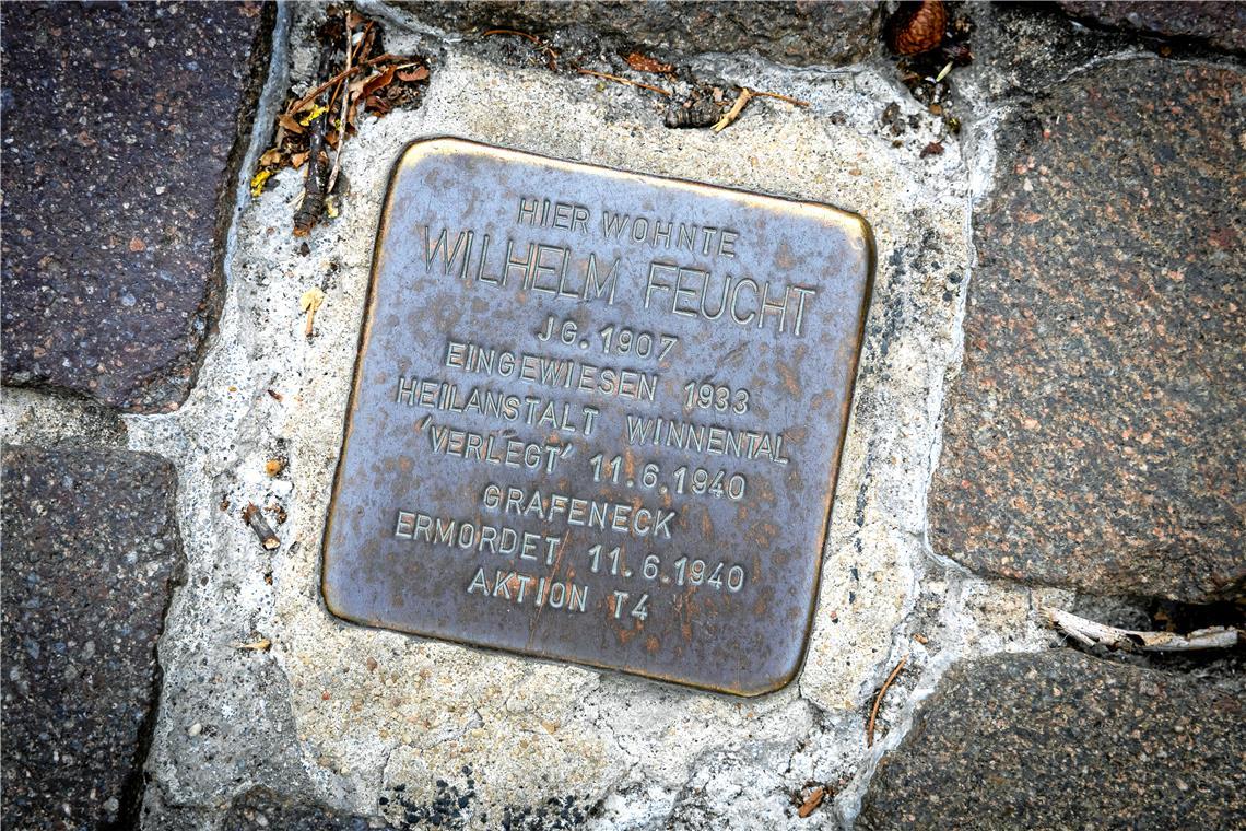 Den Stein für Wilhelm Feucht findet man am Adenauerplatz. Foto: Alexander Becher