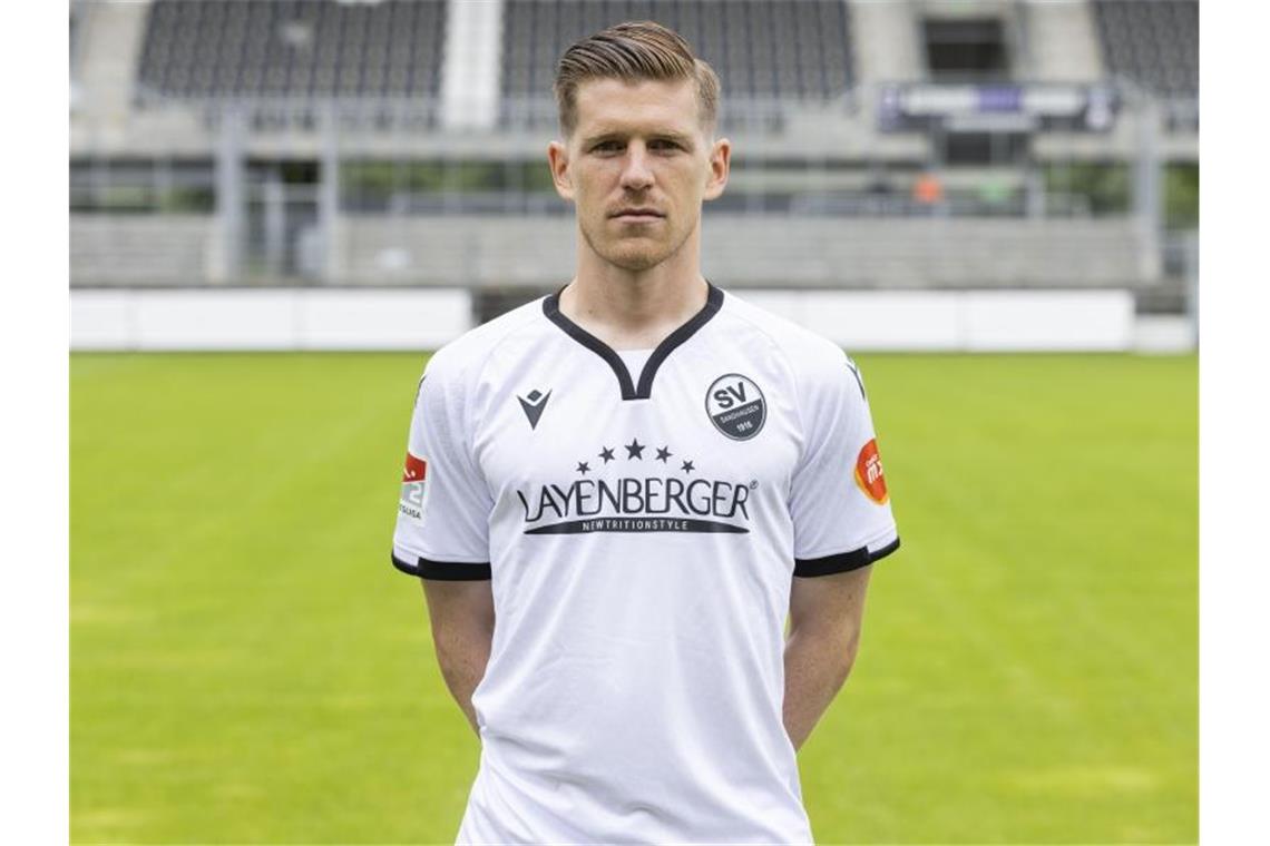 Linsmayer wechselt von Sandhausen zu Aufsteiger Ingolstadt Denis Linsmayer, defensiver Mittelfeldspieler aus Deutschland. Foto: Tom Weller/dpa/Archivbild