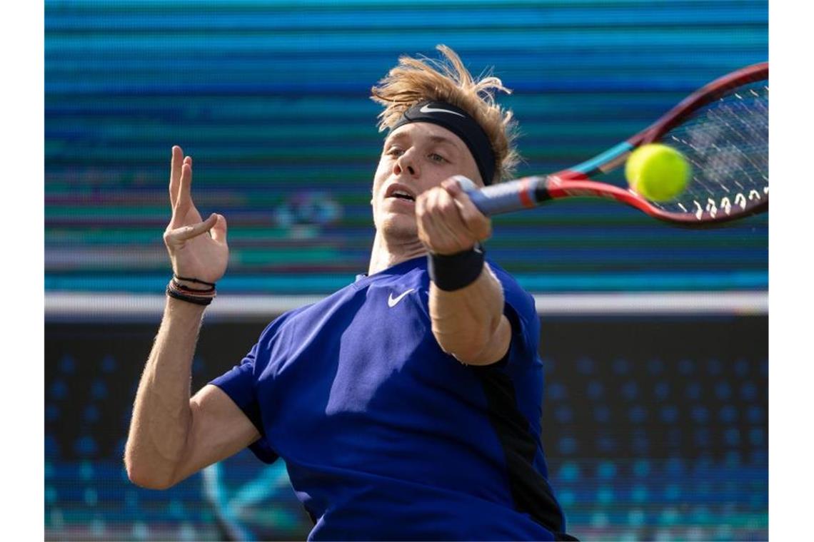 Tennis: Auftritt des Topgesetzten Shapovalov abgebrochen Denis Shapovalov. Foto: Marijan Murat/dpa/Archivbild