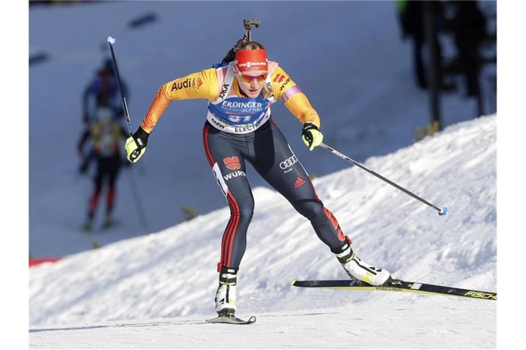 Denise Herrmann siegte in Pokljuka. Foto: Darko Bandic/AP/dpa