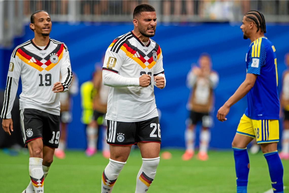 Deniz Undav sammelt weitere Punkte bei den BKZ-Bundestrainern; für Leroy Sané (links) gilt das bislang nicht unbedingt. Foto: Imago