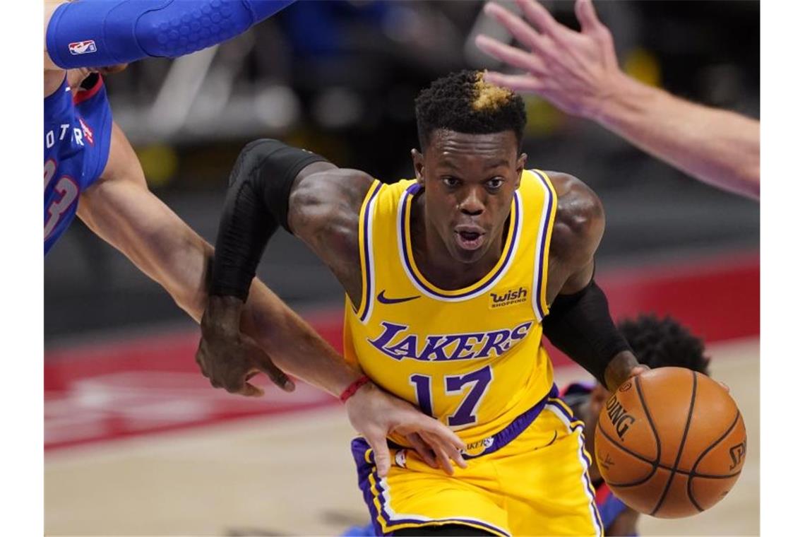 Superstarduell um NBA-Playoff-Platz: Lakers vs. Warriors Dennis Schröder kehrt nach seiner bereits zweiten überstandenen Corona-Quarantäne in dieser Saison zurück auf das Spielfeld. Foto: Carlos Osorio/AP/dpa