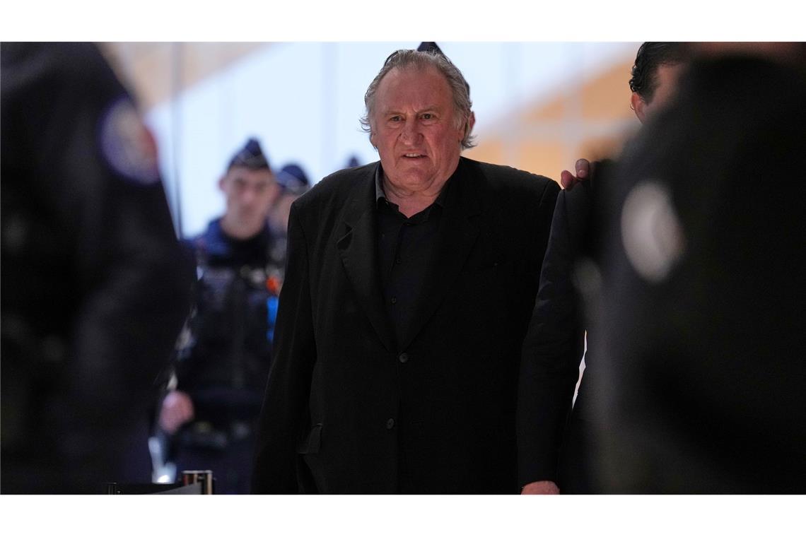 Depardieu will gegen Urteil wegen Übergriffen vorgehen Depardieu gab vor Gericht zu, eine der Frauen berührt zu haben. (Archivbild)
