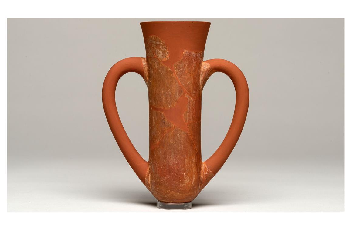 Na dann, Prost! In Troja waren die Menschen trunken von Wein Depas-Becher, ausgegraben von Heinrich Schliemann, 15 cm hoch, Sammlung für Klassische Archäologie, Universität Tübingen.