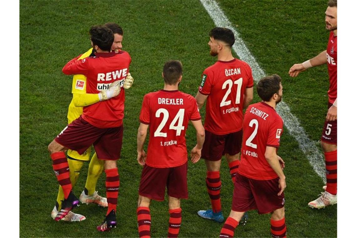Der 1. FC Köln schöpft nach dem Überraschungs-Coup gegen RB Leipzig wieder Hoffnung im Kampf um den Klassenerhalt. Foto: Lukas Schulze/Getty Images Pool/dpa
