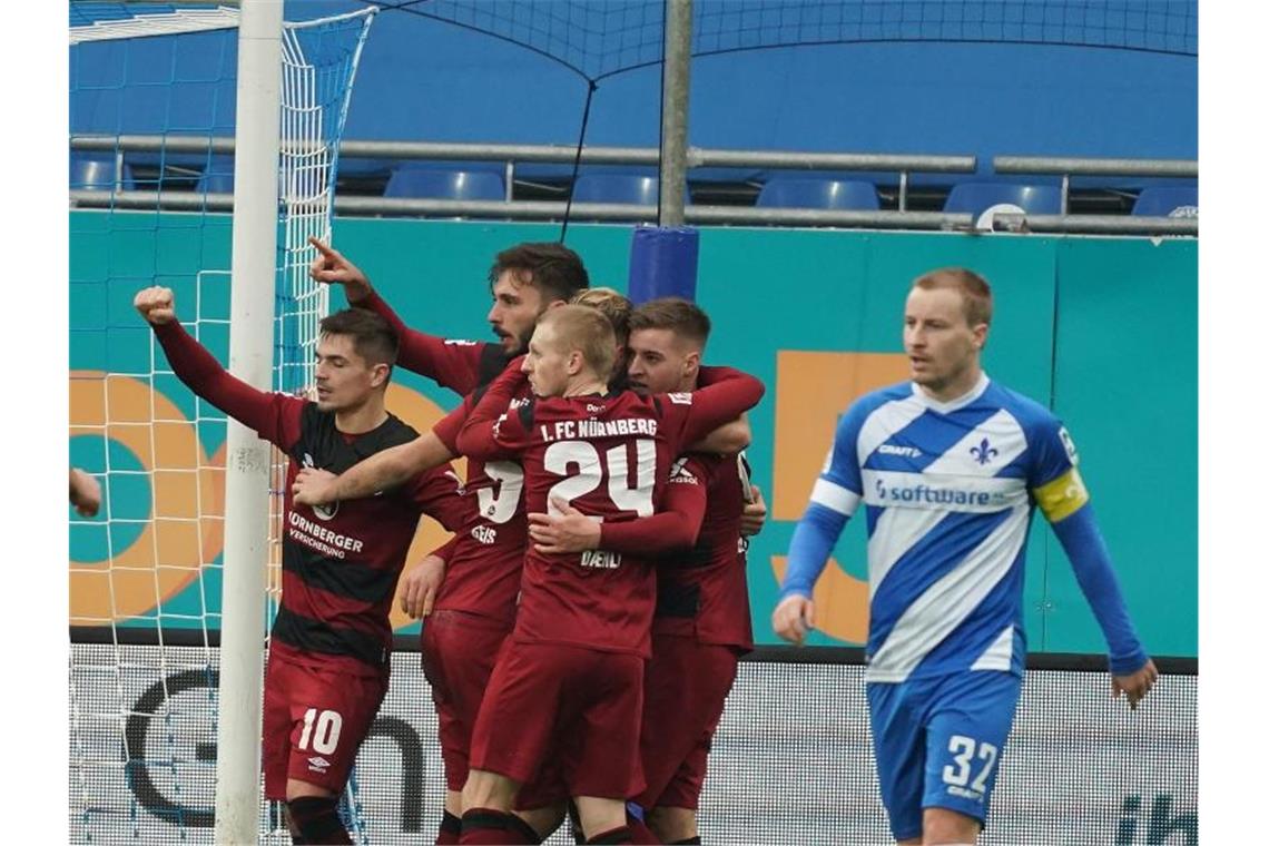 VfL Bochum nutzt HSV-Remis - Hannover gewinnt Derby