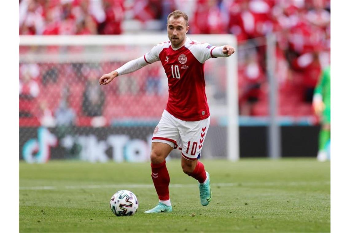 Christian Eriksen auf dem Weg zurück - nur wohin? Der 109-fache Nationalspieler will auch weiterhin für die dänische Nationalmannschaft auflaufen. Foto: Wolfgang Rattay/POOL REUTERS/AP/dpa