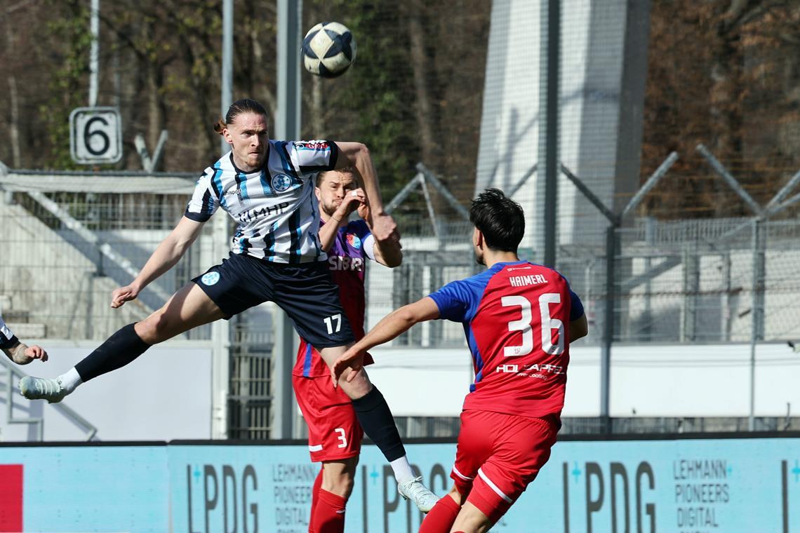 Der 20-jährige Marlon Faß (links) stürmt künftig für die SG Sonnenhof Großaspach. Foto: Imago