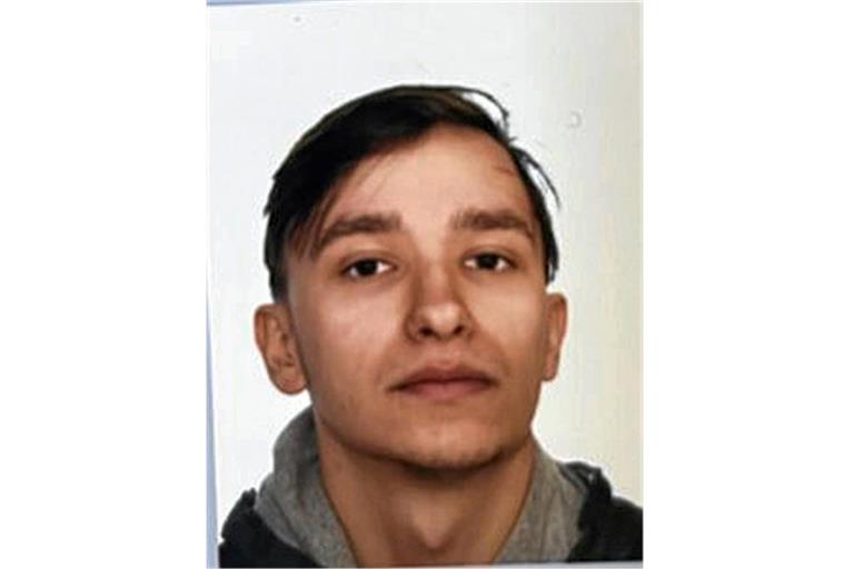 Der 21-Jährige hat kurze braune Haare und ist sehr schlank. Foto: Polizei Aalen