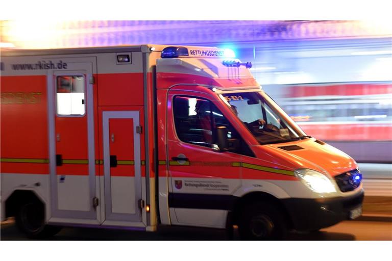 Der 59-jähriger Radfahrer starb noch am Unfallort. (Symbolbild)