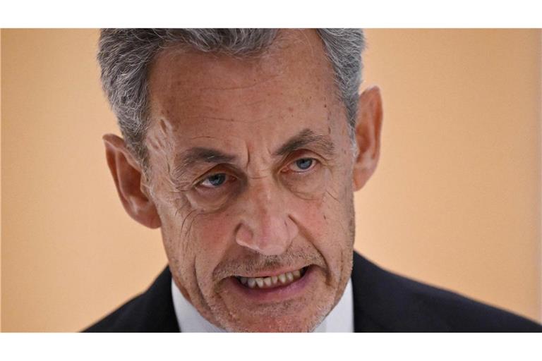 Der 70-jährige Sarkozy muss in Haft.