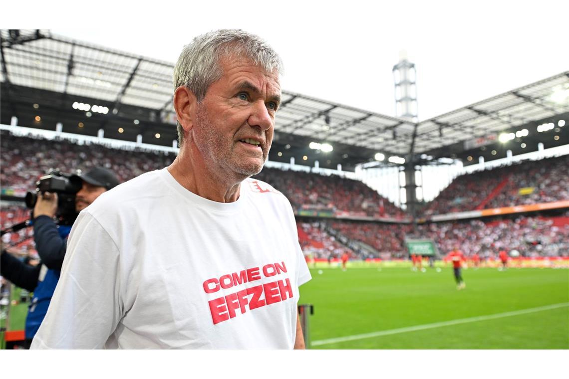 Viel zu klären beim FC - Macht Funkel mit 71 weiter? Der 71 Jahre alte Funkel liebäugelt mit noch einer Bundesliga-Saison als Trainer.