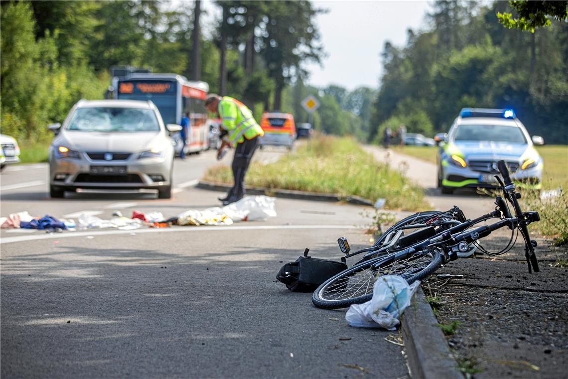 Pedelec-Fahrer bei Unfall schwer verletzt