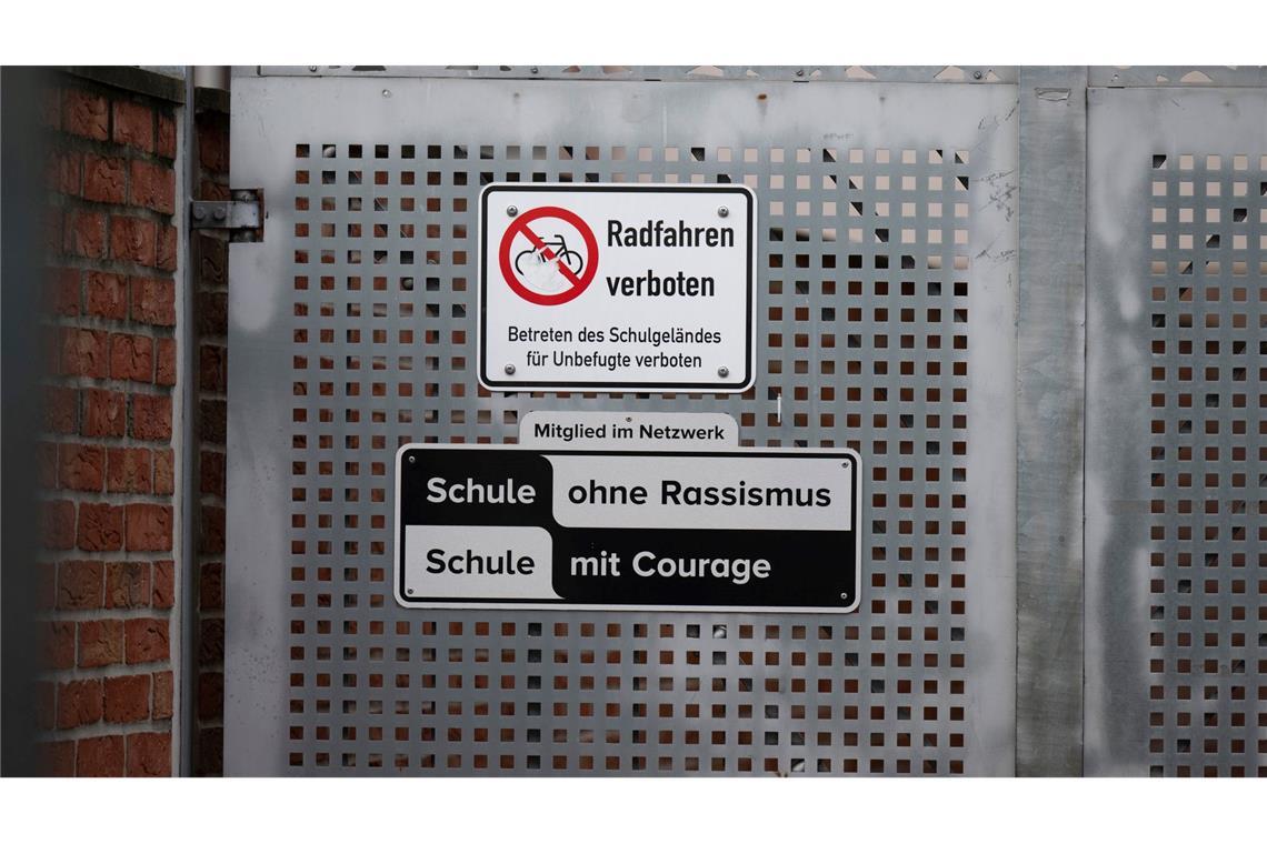 Polizei weitet Suche nach Achtjährigem in Frankfurt aus