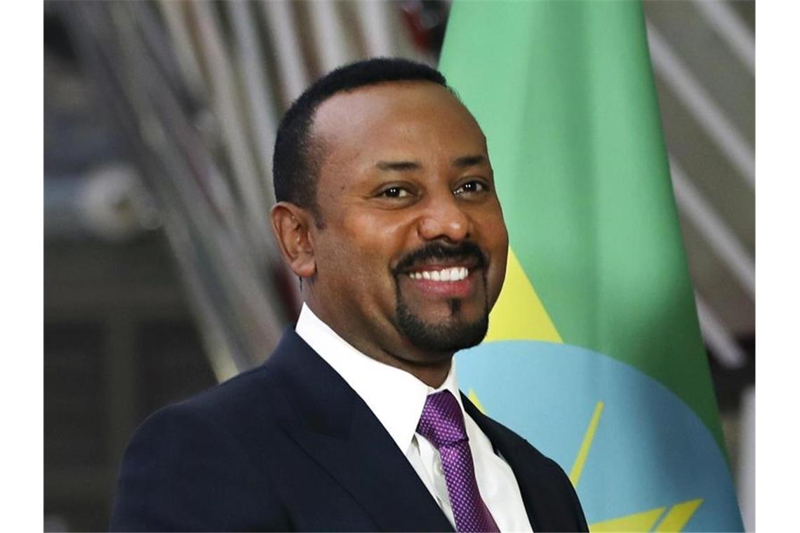 Der äthiopische Ministerpräsident Abiy Ahmed, aufgenommen am Sitz des Europäischen Rates in Brüssel. Abiy ist es gelungen, nach Jahren des Konflikts Frieden mit Äthiopiens bitterem Rivalen Eritrea zu schließen, dafür erhielt er den Friedensnobelpreis 2019. Foto: Francisco Seco/AP/dpa