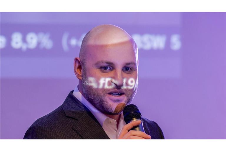 Der AfD-Spitzenkandidat für die Landtagswahl in Baden-Württemberg, Markus Frohnmaier will wenige Tage vor der Landtagswahl in die USA fliegen (Archivfoto).