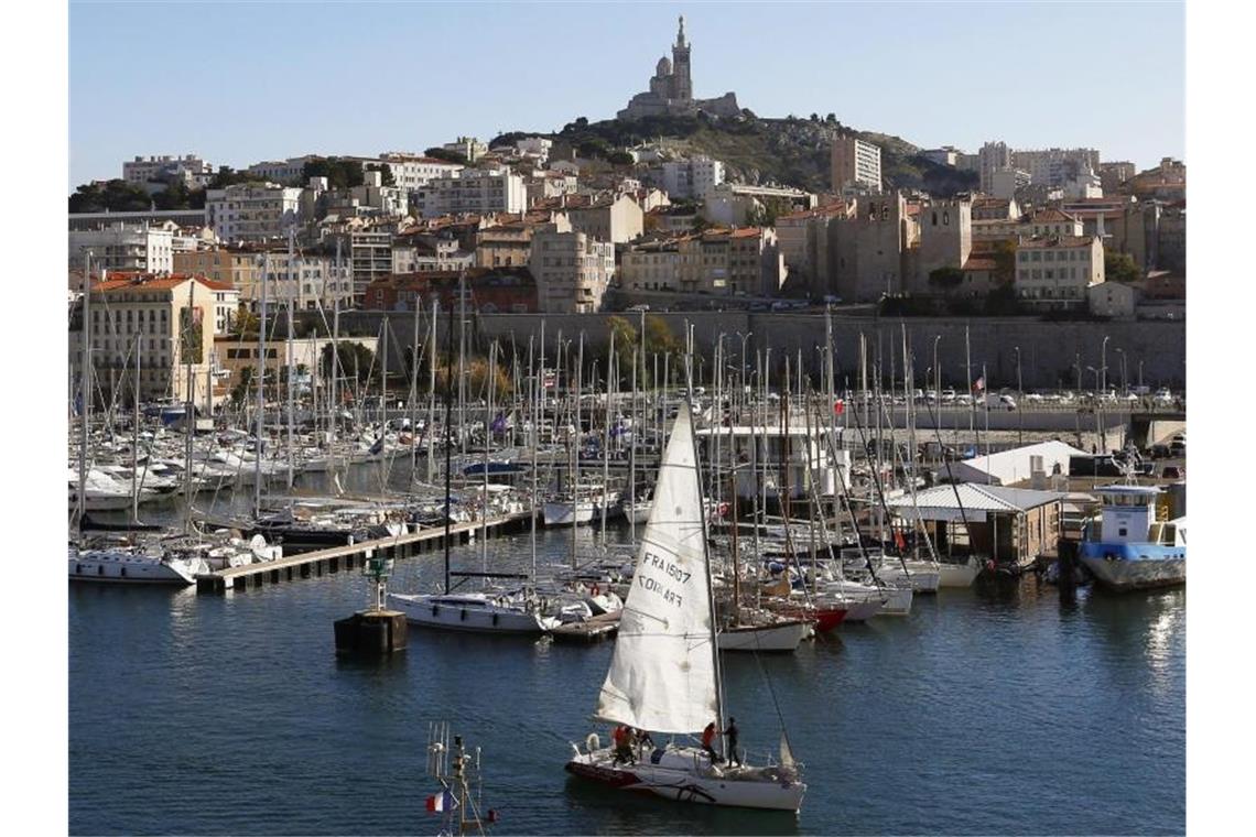 Der alte Hafen ist das Herzstück von Marseille. Foto: picture alliance / dpa