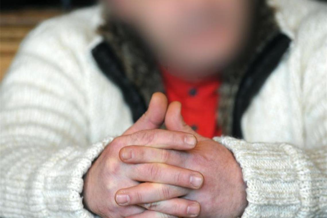 Bremer Amtsgericht bestätigt Abschiebehaft für Clan-Mitglied Der Angeklagte, ein führendes Mitglied des Miri-Clans, bleibt voerst in Abschiebehaft. Foto: Carmen Jaspersen/dpa/Archivbild