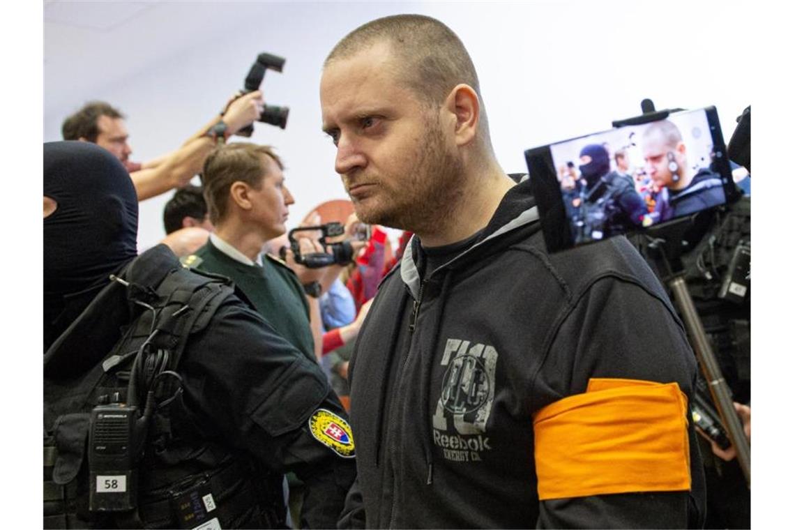 Angeklagter gesteht slowakischen Journalistenmord Der Angeklagte Miroslav M. hat den Mord an Kuciak und dessen Verlobter gestanden. Foto: Michal Svítok/TASR/dpa
