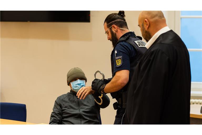 Der Angeklagte soll einen tunesischen Geflüchteten getötet haben. Nun wird der Fall neu aufgerollt.