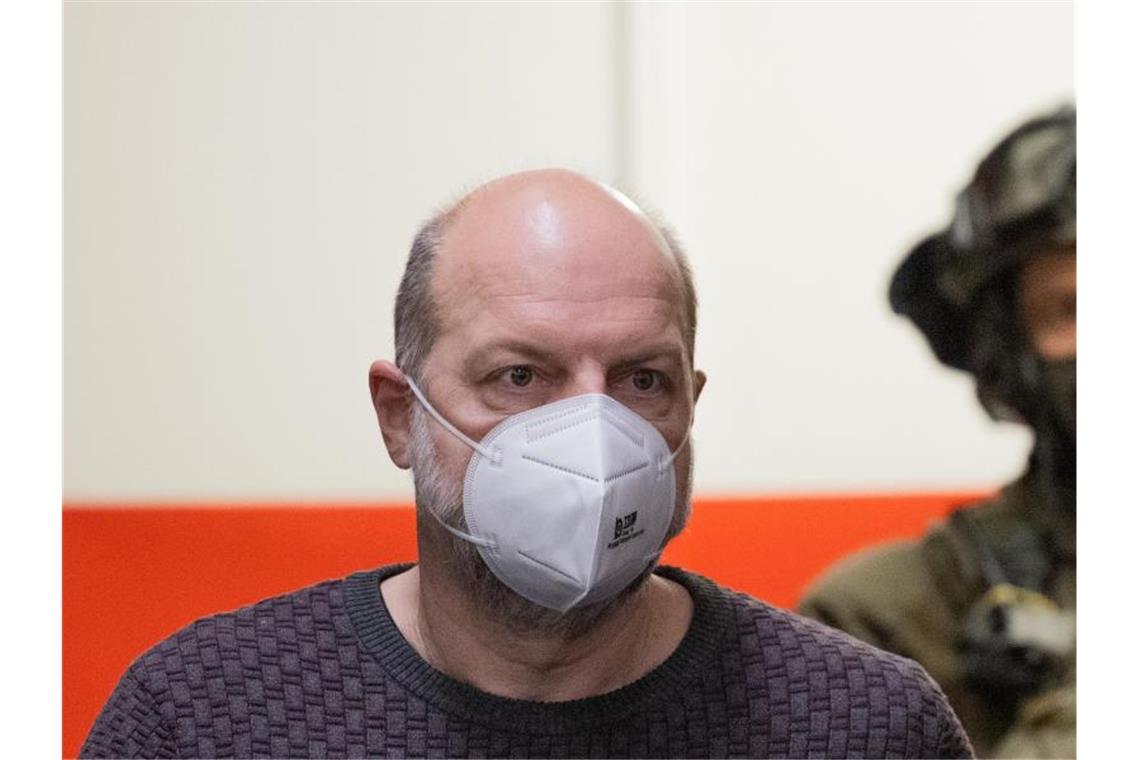 Der Angeklagte Thomas Drach im Gerichtssaal in Köln. Foto: Rolf Vennenbernd/dpa