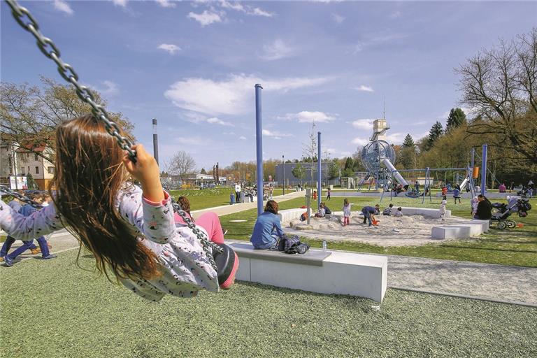 Der Annonaygarten in der Backnanger Innenstadt wird vor allem von Familien genutzt. Viele vermissen bis jetzt eine Toilette. Archivfoto: A. Becher