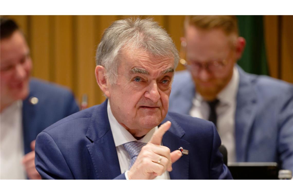 Mühsame Detailarbeit: 230 Ermittler jagen Bank-Einbrecher