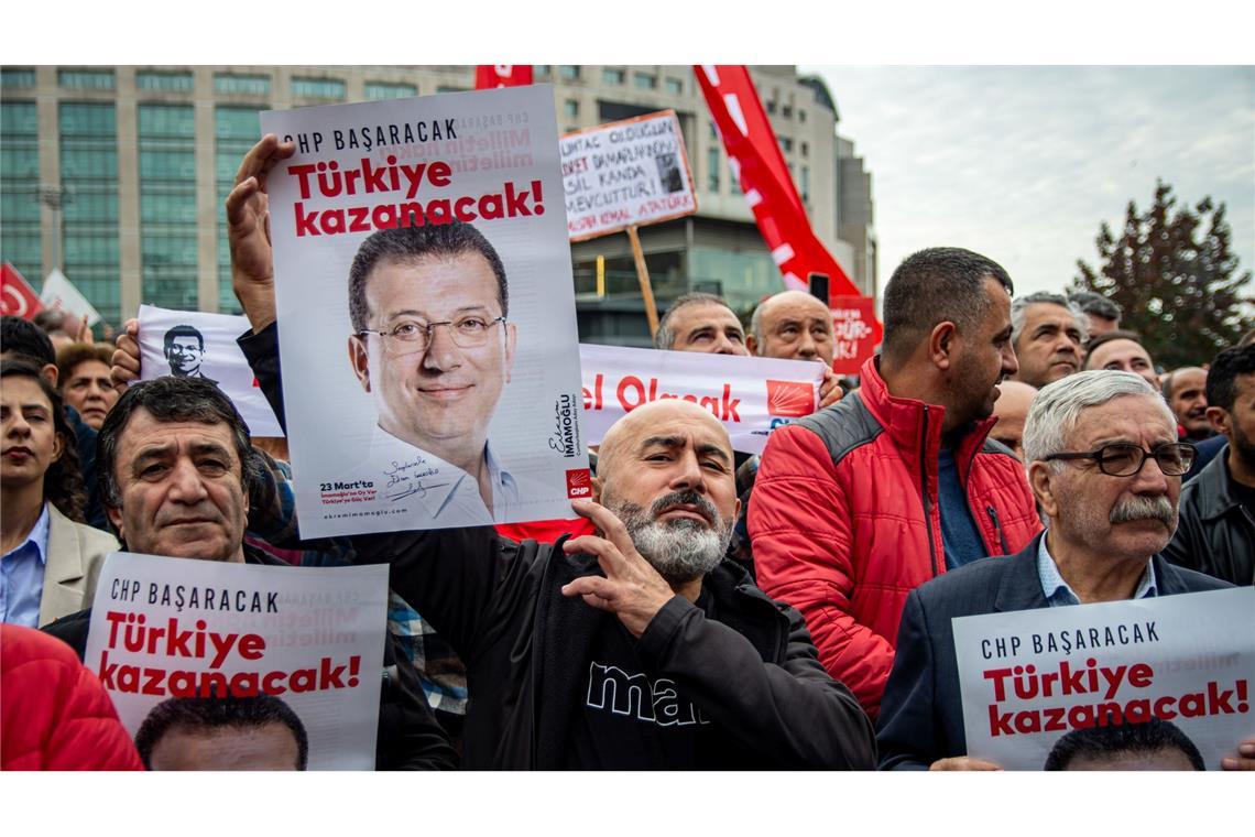 Der Anstieg der Abschiebungen in die Türkei ist aus Sicht der Linksfraktion besonders kritikwürdig. (Archivbild)