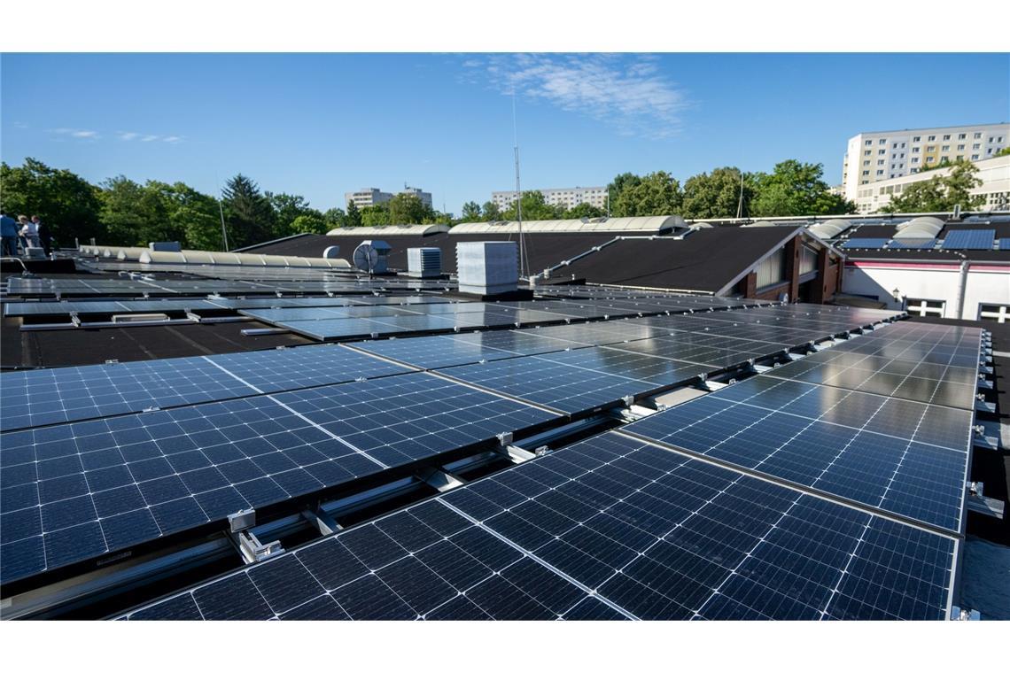 Der Anteil der Solarenergie in Berlin soll bis 2025 auf ein Viertel steigen. (Archivbild)