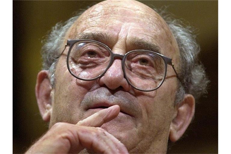 Der Anti-Apartheid-Kämpfer Denis Goldberg ist gestorben. Foto: picture alliance / dpa