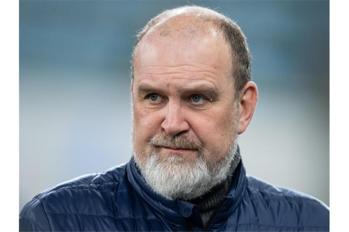 Einigung: Wolfsburg verlängert mit Schmadtke Der Aufsichtsrat vom VfL Wolfsburg ist zufrieden mit der Arbeit von Jörg Schmadtke. Foto: Swen Pförtner/dpa