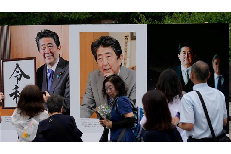 Attentäter von Japans Ex-Premier Abe bekennt sich schuldig Der Auftakt zum Prozess gegen den Attentäter des japanischen Ex-Premiers Abe zieht großes Interesse auf sich. (Archivbild)