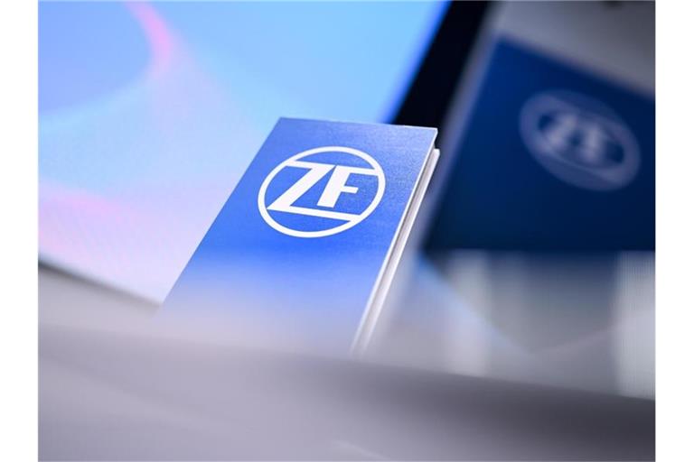 Der Autozulieferer ZF schließt das vergangene Jahr mit einem dicken Umsatzminus und deutlichem Nettoverlust ab. Foto: Felix Kästle/dpa