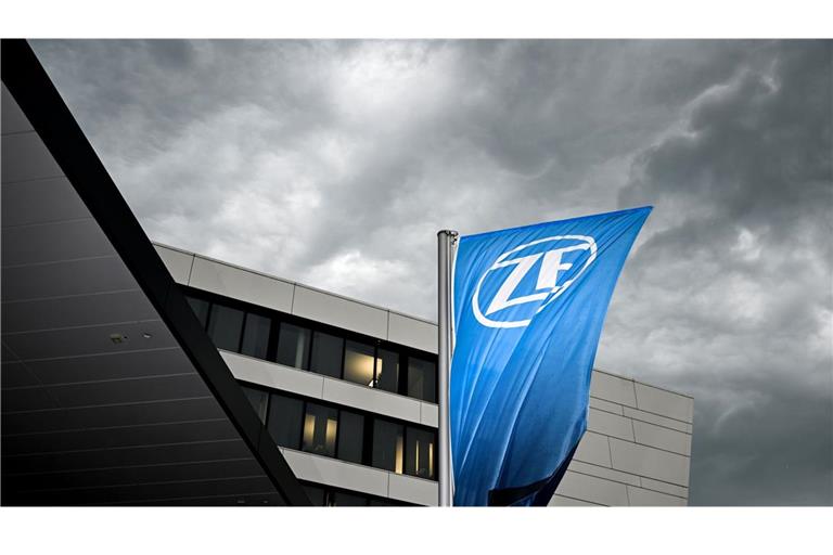 Der Autozulieferer ZF wird auch 2025 einen Verlust machen.