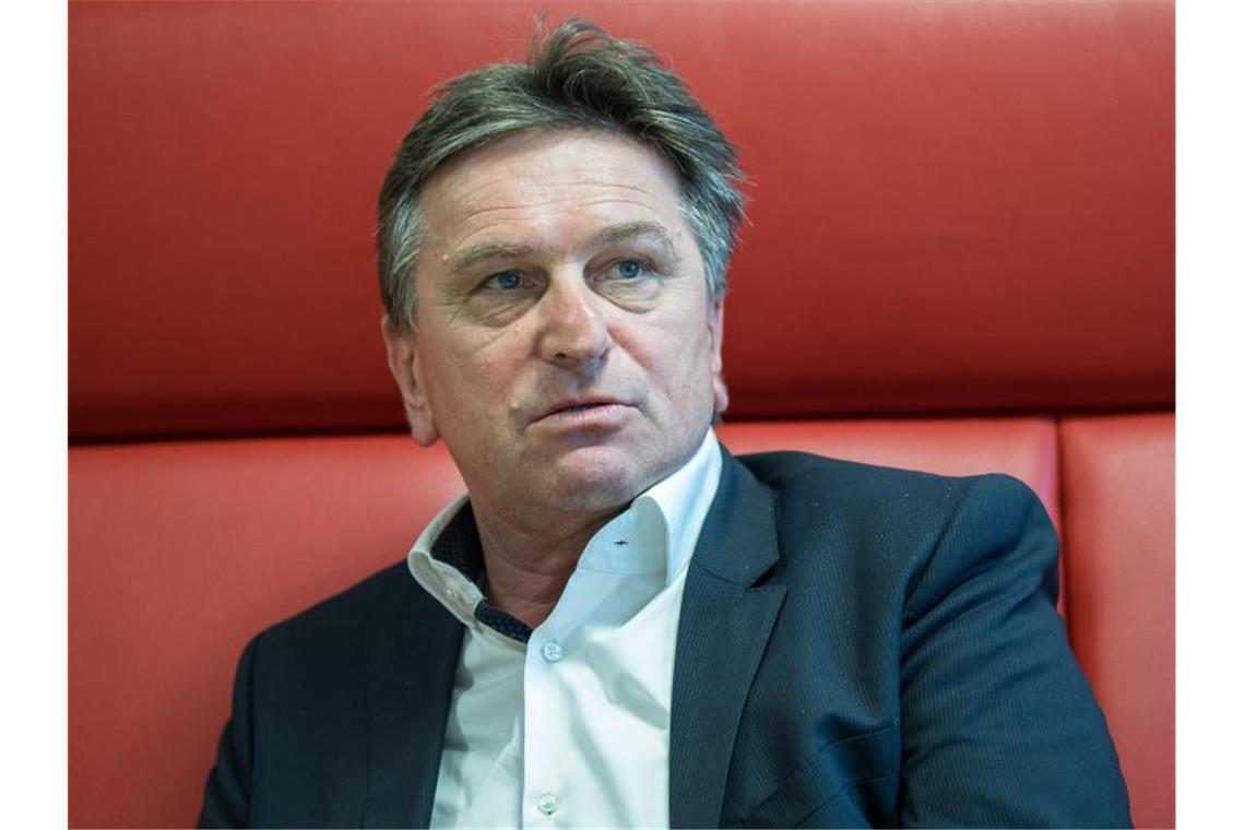 Weniger Krankenhäuser? Lucha sieht sich bestätigt Der baden-württembergische Gesundheitsminister Manne Lucha. Foto: Sebastian Gollnow/Archivbild