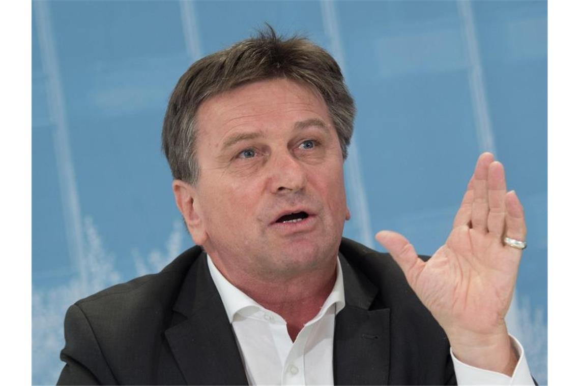 Sozialminister: Influenza ist aggressiver als Coronavirus