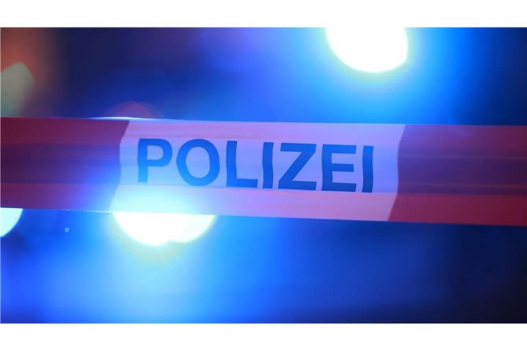 Der Bahnhof in Neumünster war komplett abgesperrt. (Symbolbild)