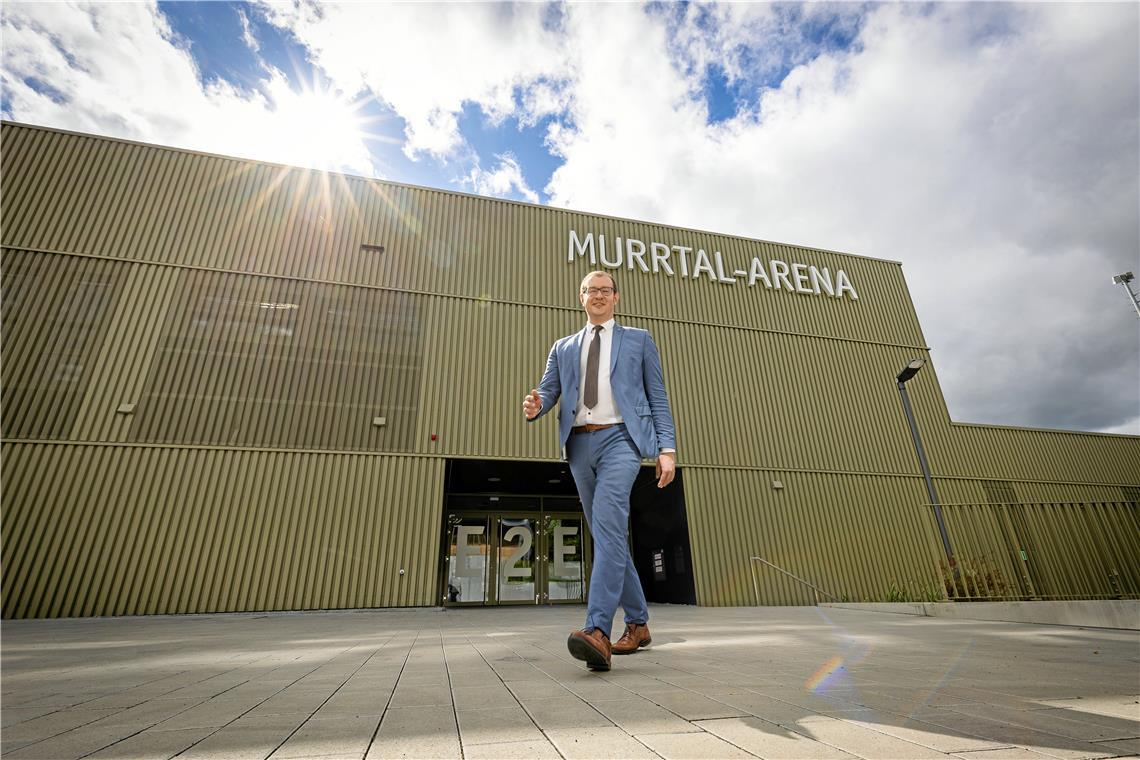 Seit vier Jahren Backnanger OB: Maximilian Friedrich Der Bau der neuen Murrtal-Arena war das größte Projekt, das in Maximilian Friedrichs Amtszeit verwirklicht wurde. Beschlossen wurde es allerdings schon davor.Foto: Alexander Becher