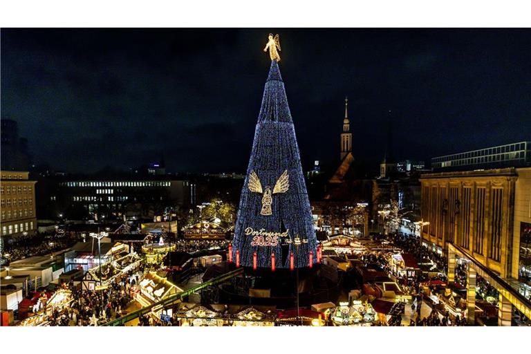 Der Baumriese war erstmals 1996 errichtet worden. (Archivbild)