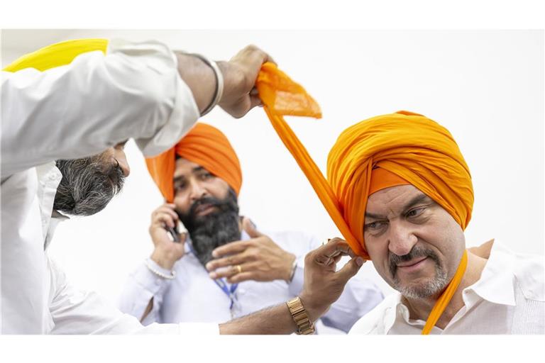 Der bayerische Ministerpräsident musste seinen Aufenthalt in Indien abbrechen.