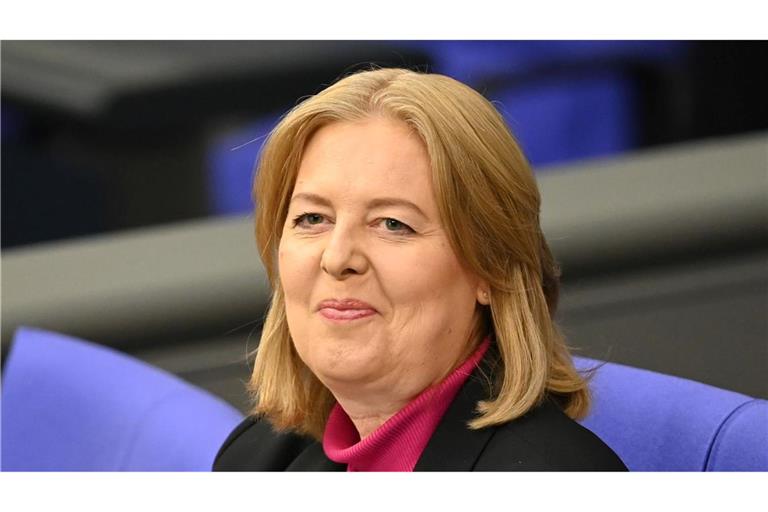Der Beamtenbund ist strikt gegen die Forderung der neuen Ministerin. (Archivbild)