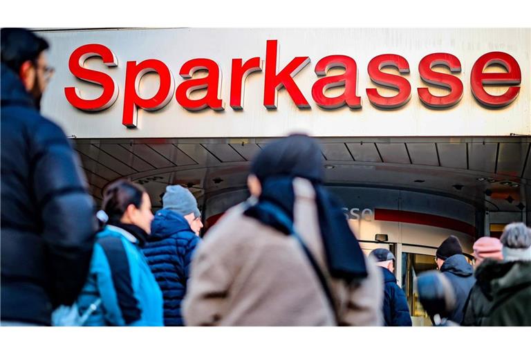 Der Bereich mit den Kundenschließfächern kann jedoch weiterhin nicht betreten werden.