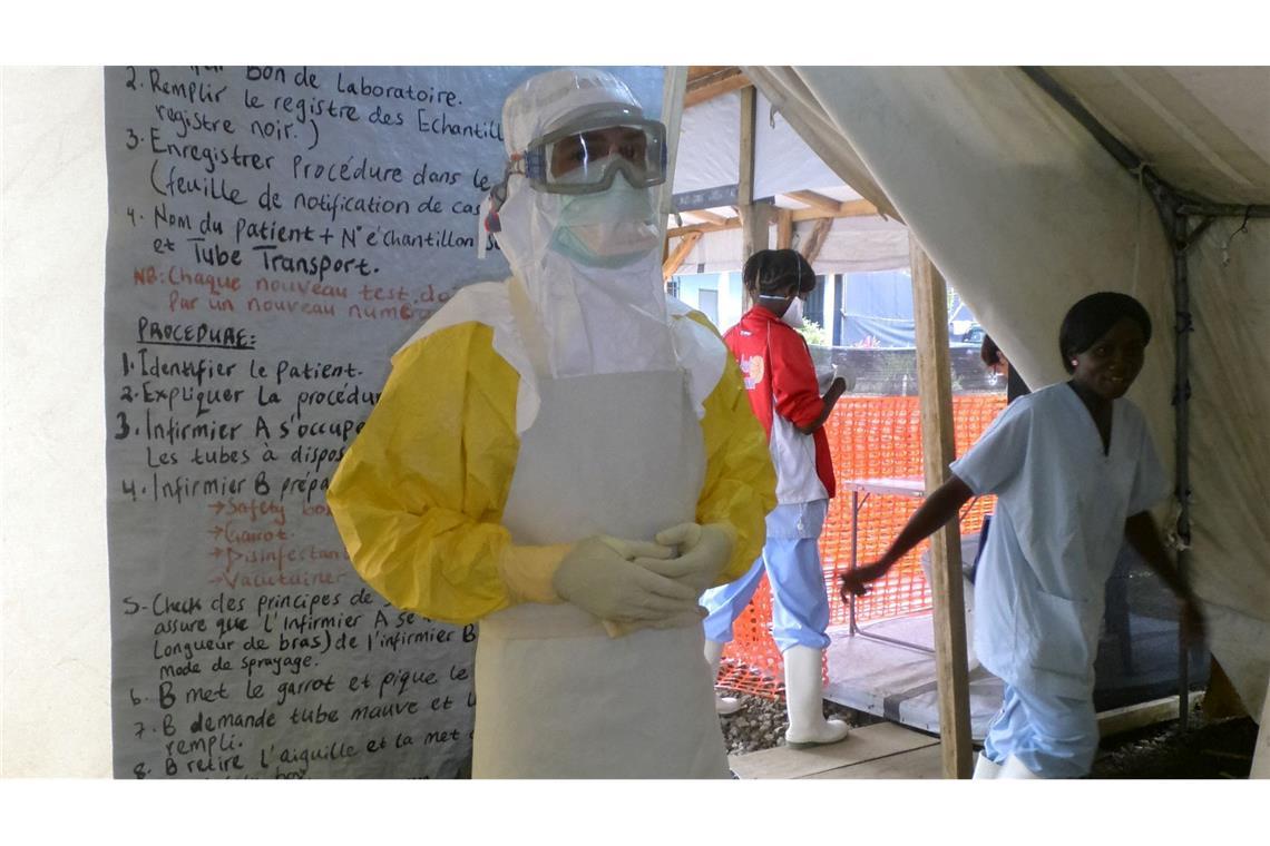 Der Berliner Arzt Maximilian Gertler kennt die Herausforderungen eines Ebola-Einsatzes aus eigener Erfahrung bei Ärzte ohne Grenzen (Handout)