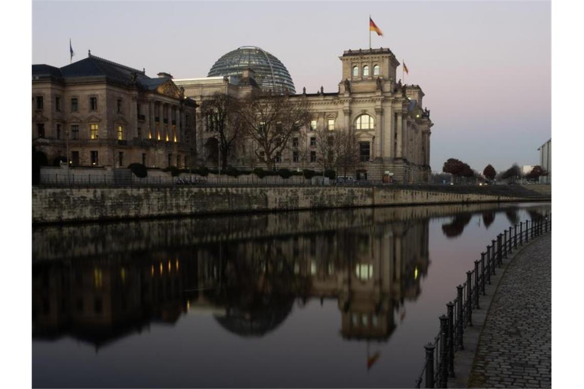 Der Beschuldige soll Zugriff auf Dateien mit den Grundrissen der Liegenschaften des Bundestags gehabt haben. Foto: Paul Zinken/dpa-Zentralbild/dpa